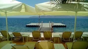 Sun deck