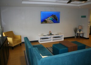 Lobby - MainStay Suites Jacksonville near Camp Lejeune (Jacksonville)