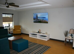 Lobby - MainStay Suites Jacksonville near Camp Lejeune (Jacksonville)