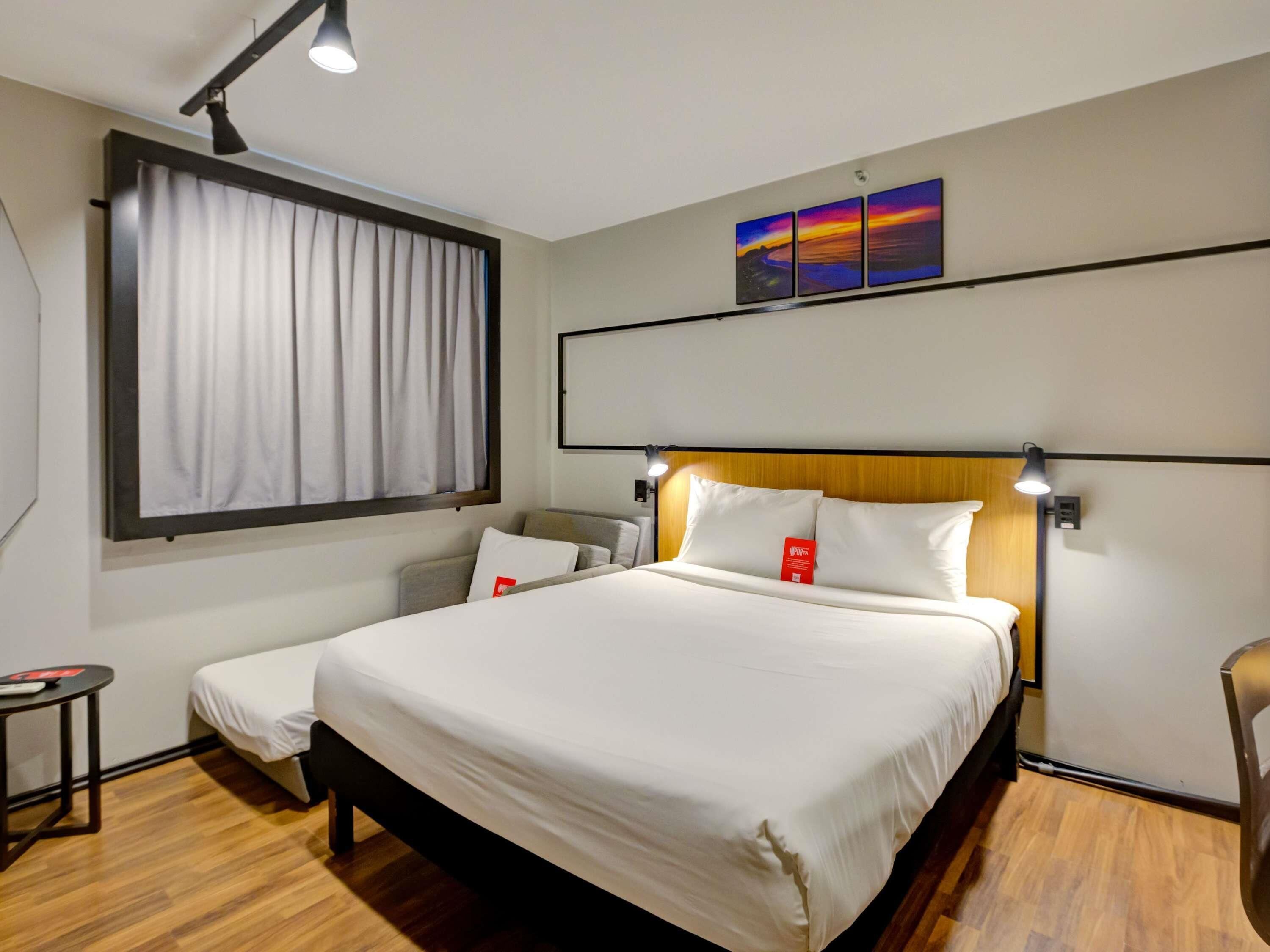 Leilighet – standard, flere senger (Extra bed for children) | Minibar, safe på rommet, skrivebord og lydisolert