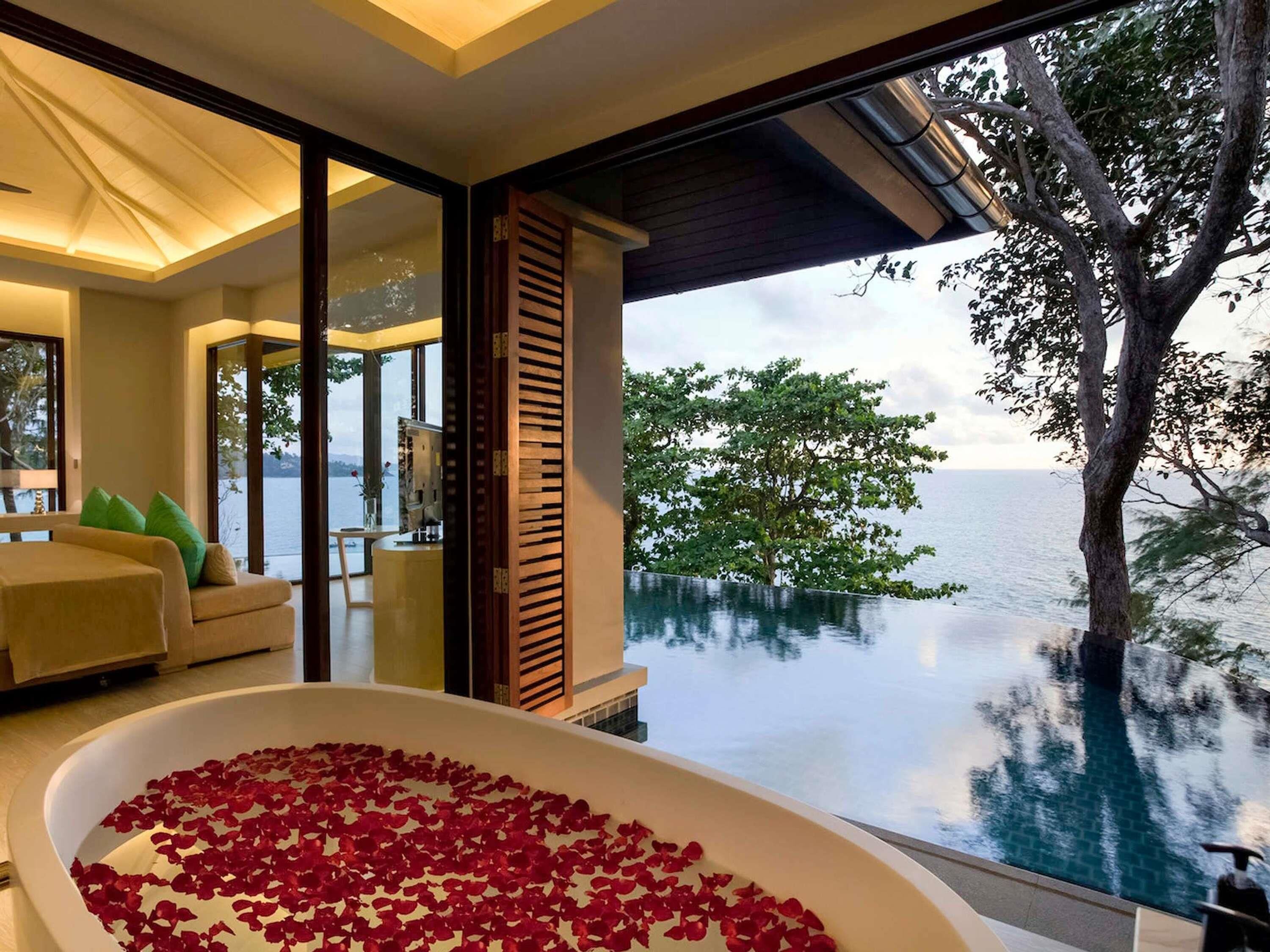 奢华别墅, 1 间卧室 (Pool) | 高档床上用品、羽绒被、记忆海绵床垫、迷你吧