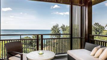 Room, 1 King Bed (Ocean) | Premium bedding, down comforters, memory foam beds, minibar