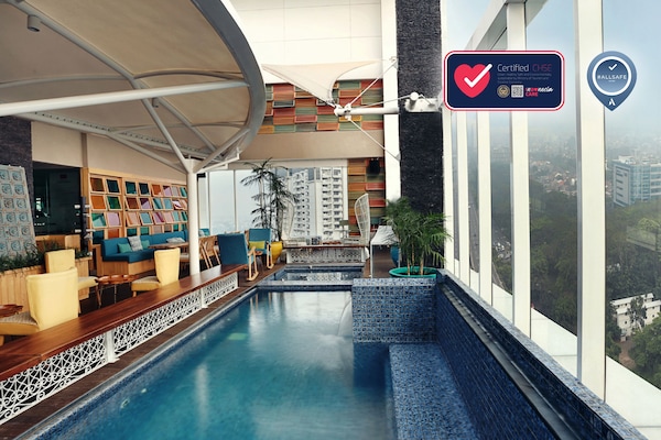 Indoor pool, outdoor pool