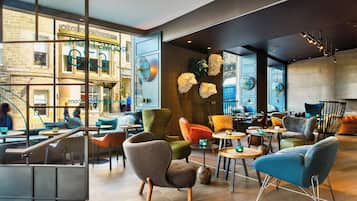 Lounge en el lobby