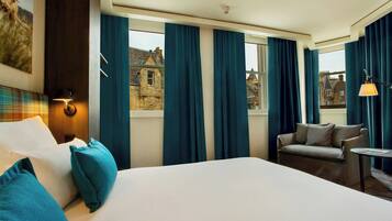 Egyptian cotton sheets, premium bedding, desk, laptop workspace