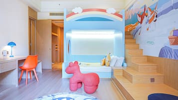 Habitación estándar (Kids Theme) | Minibar, escritorio, insonorización y tabla de planchar con plancha
