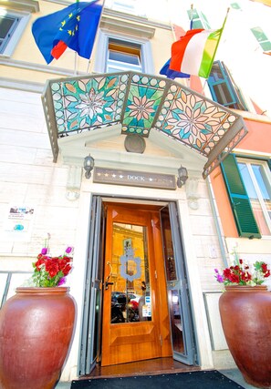 Property entrance - Hotel Dock Suites Rome (Rome)