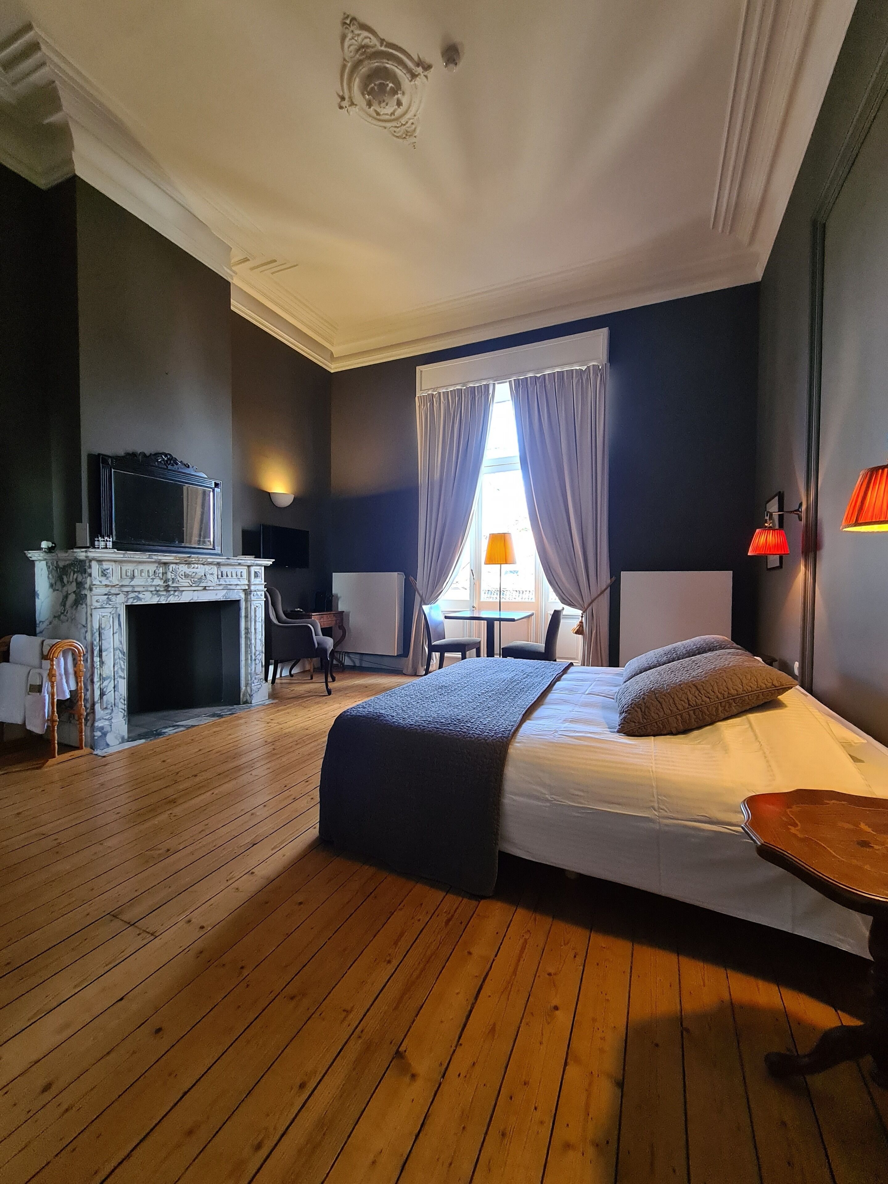 Standard-Doppelzimmer | Daunenbettdecken, individuell dekoriert, individuell eingerichtet