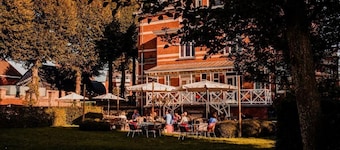 't Kasteel en 't Koetshuys