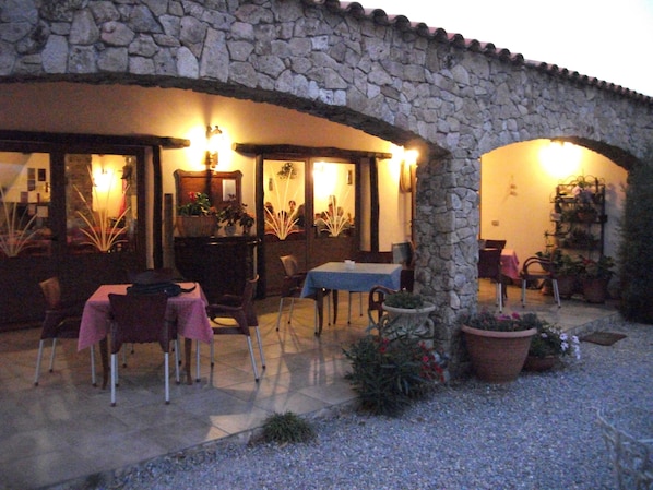 Terrace/patio