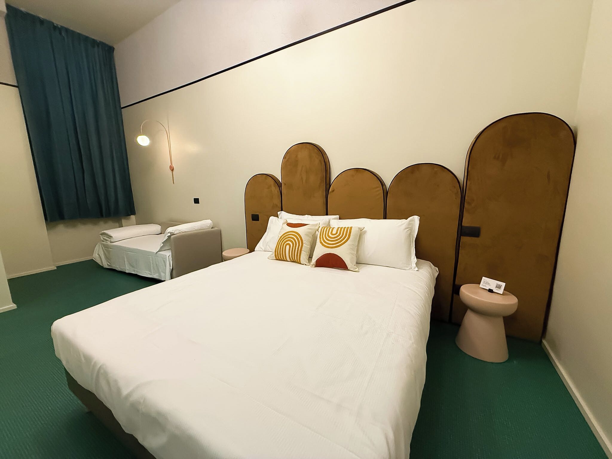 Egyptian cotton sheets, premium bedding, iron/ironing board, free WiFi