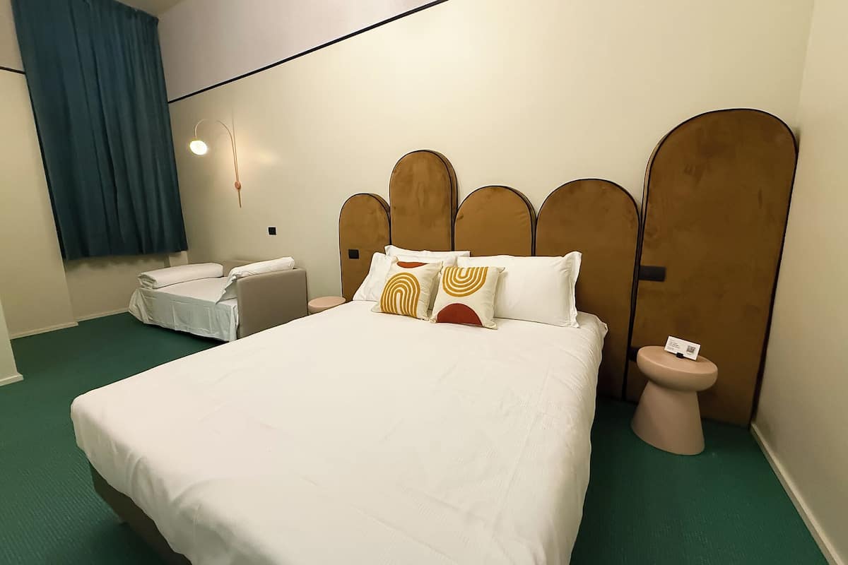 Egyptian cotton sheets, premium bedding, iron/ironing board, free WiFi