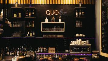 Bar (en el alojamiento)