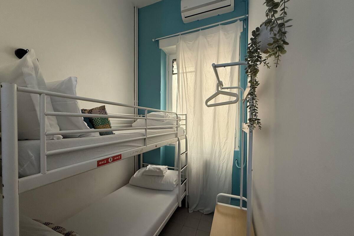 Standard Twin Room (toilet and sink, no bathroom) | Egyptian cotton sheets, premium bedding, iron/ironing board, free WiFi