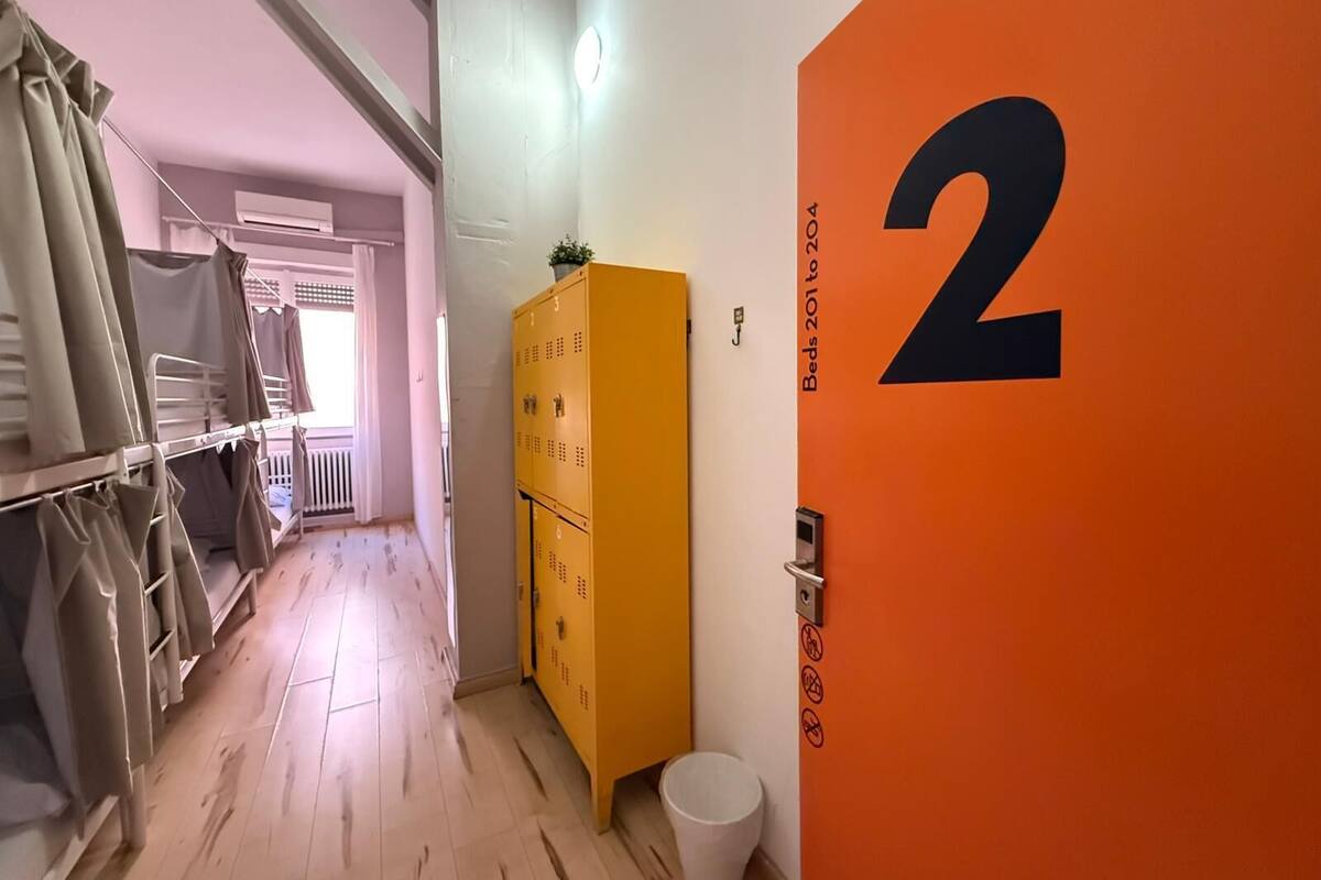 Shared Dormitory, Women only, Ensuite (6 pax) | Egyptian cotton sheets, premium bedding, iron/ironing board, free WiFi