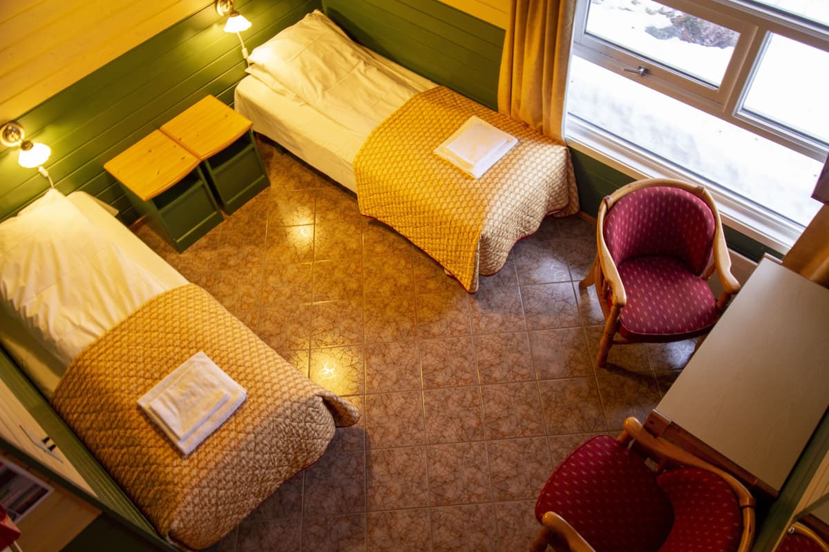 Bungalow básico, vista al mar | Sala de estar