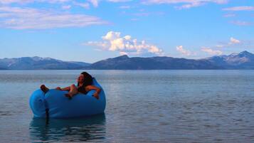 Kajakfahren, Motorbootfahrt, Rudern/Kanufahren, Angeln