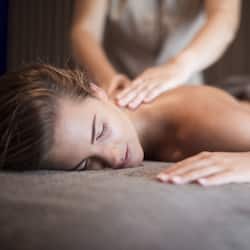 Behandlungsräume für Paare, Sauna, Whirlpool, Dampfbad