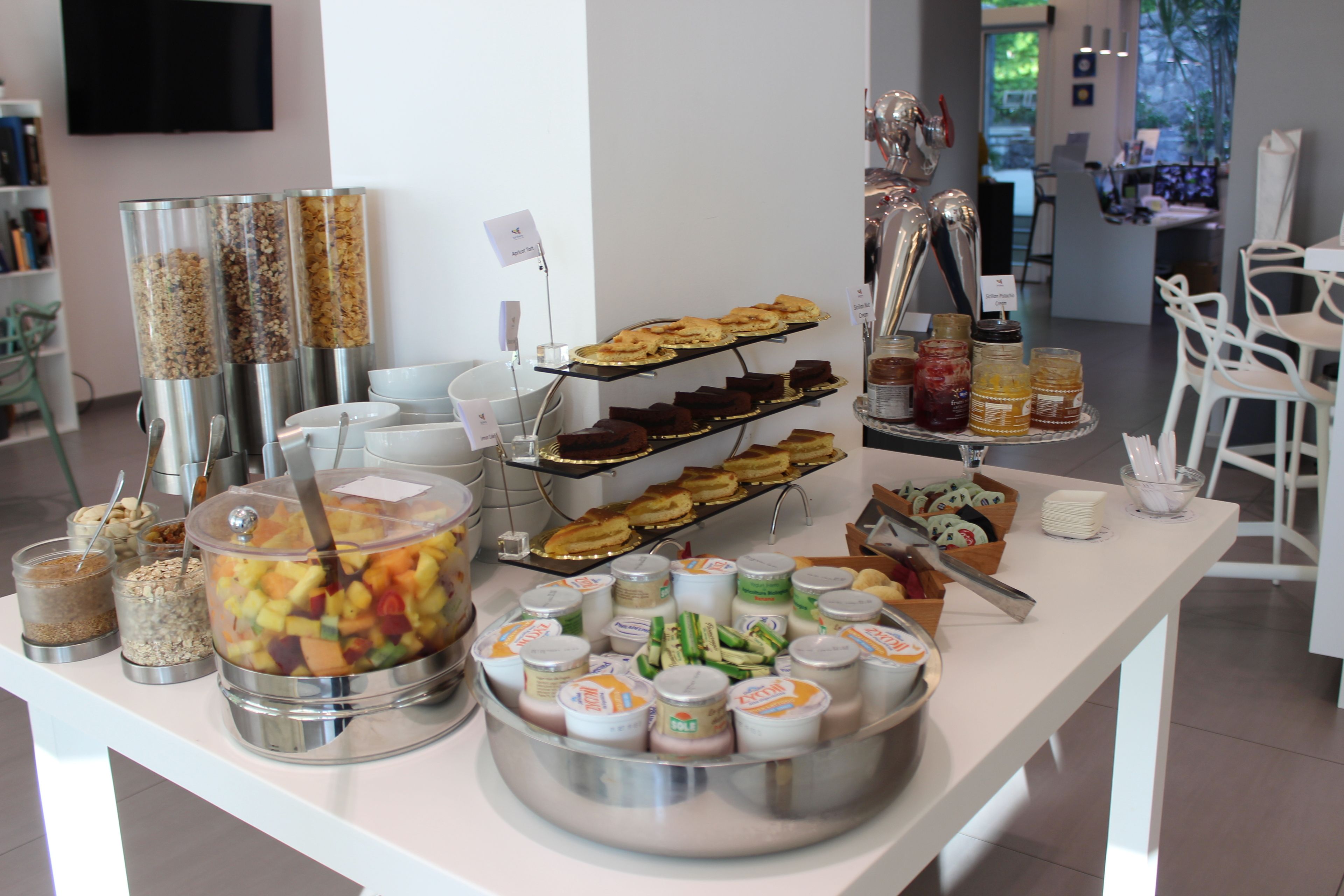 Colazione a buffet inclusa, servita tutte le mattine 