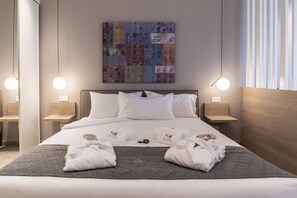 Premium bedding, down duvets, minibar, in-room safe - Sicilia's Residence Hotel Art & Spa (Aci Catena)
