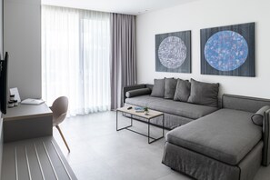 Suite – royal | Sengetøy av topp kvalitet, dundyner, minibar og safe på rommet