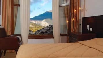 In-room safe, soundproofing, free WiFi