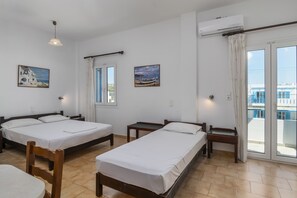 Studio, Kitchenette | Hypo-allergenic bedding, soundproofing, iron/ironing board, free WiFi