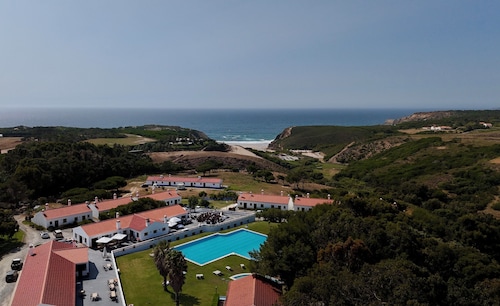 Monte Carvalhal da Rocha - Campground
