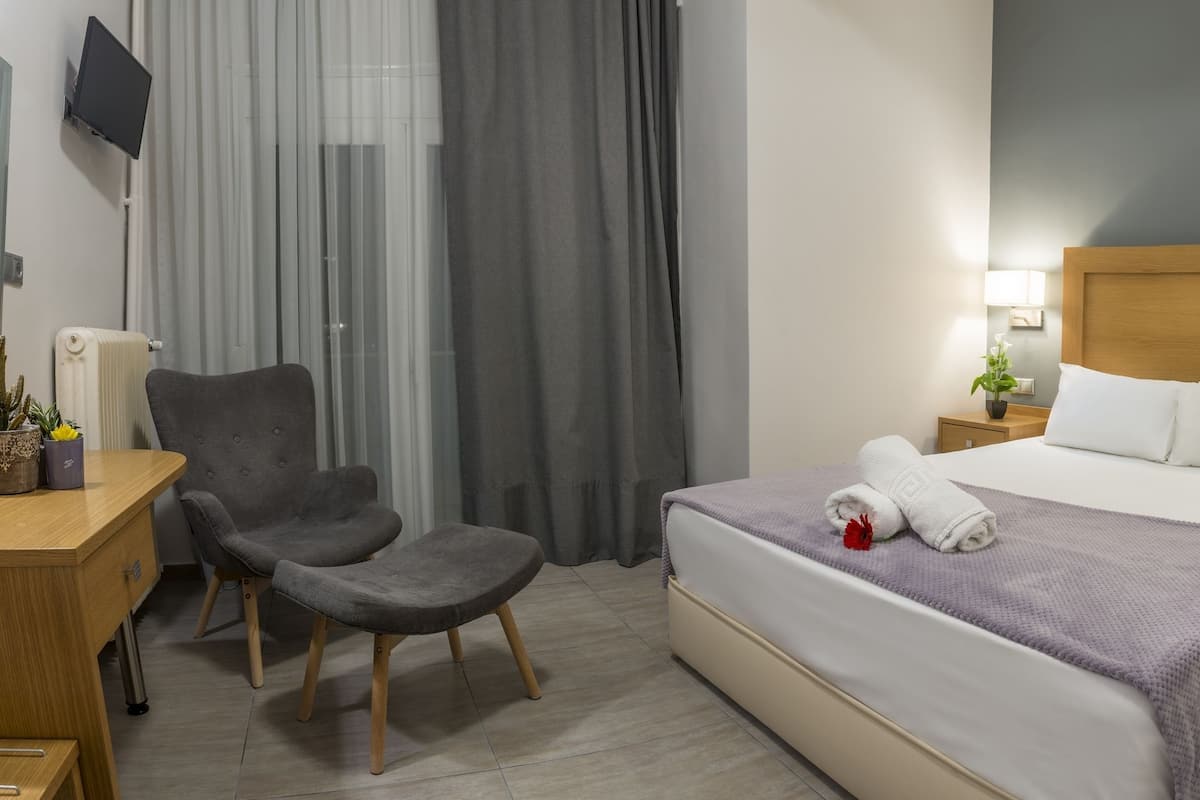 Chambre Standard | 6 chambres, minibar, coffres-forts dans les chambres, bureau