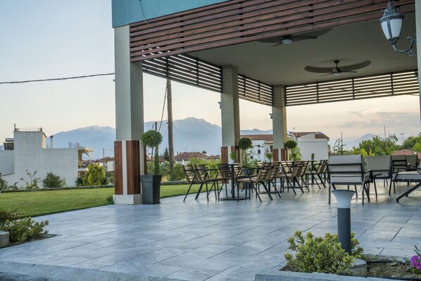 Terrace/patio - Park Hotel (Katerini)