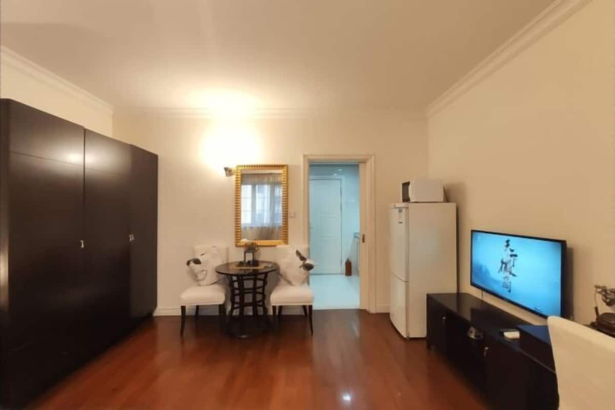 1 bedroom, premium bedding, down duvets, in-room safe