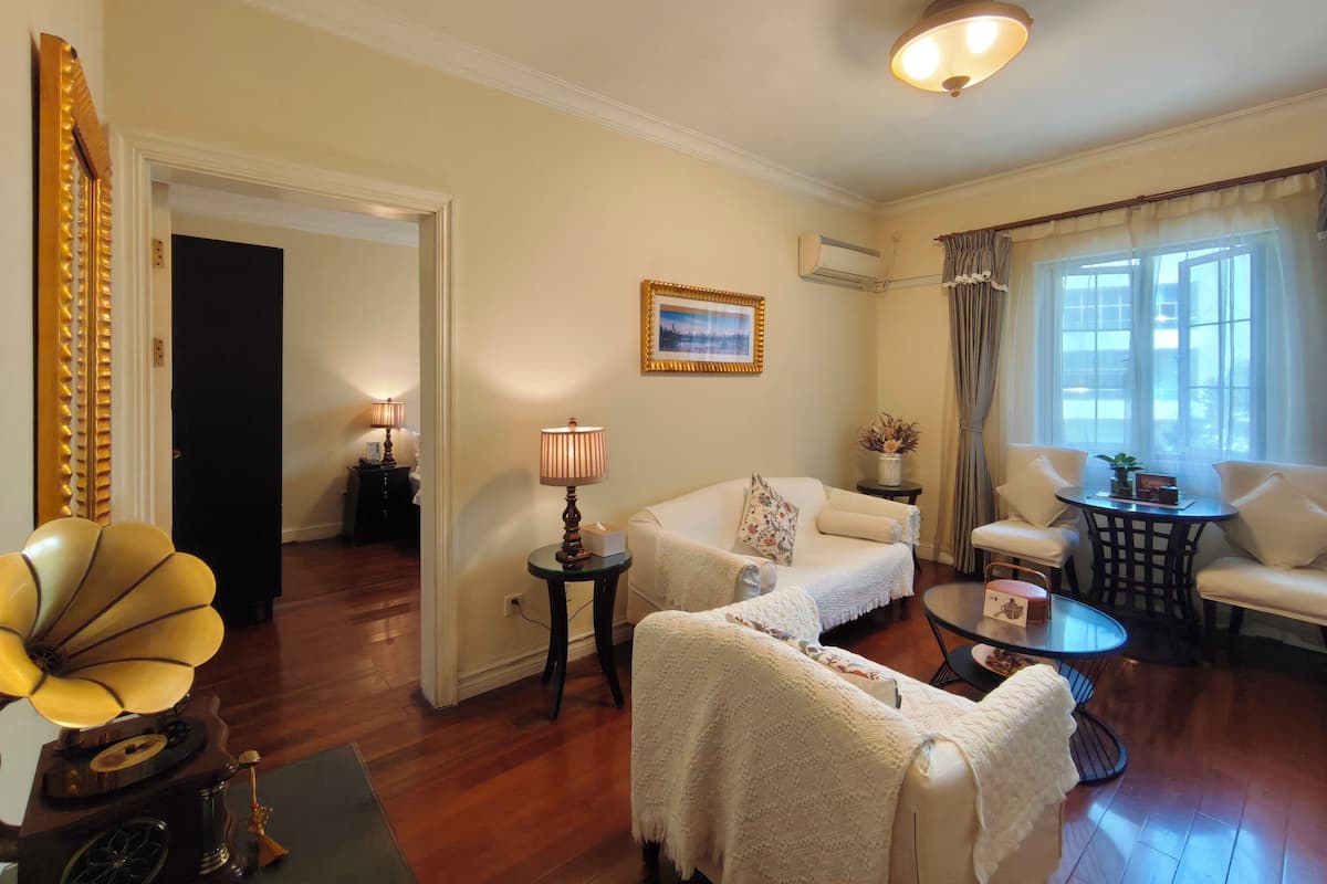 Premium bedding, down duvets, in-room safe, desk