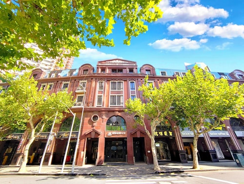 Ladoll Service Apartment