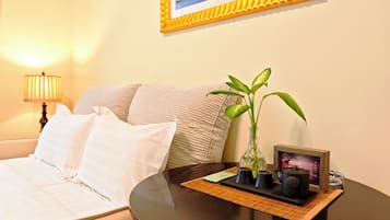 Superior-Suite | 1 Schlafzimmer, hochwertige Bettwaren, Daunenbettdecken, Zimmersafe