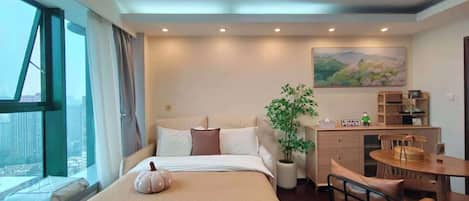 Grand Duplex, Bathtub, City View | In-room safe, desk, blackout drapes, iron/ironing board