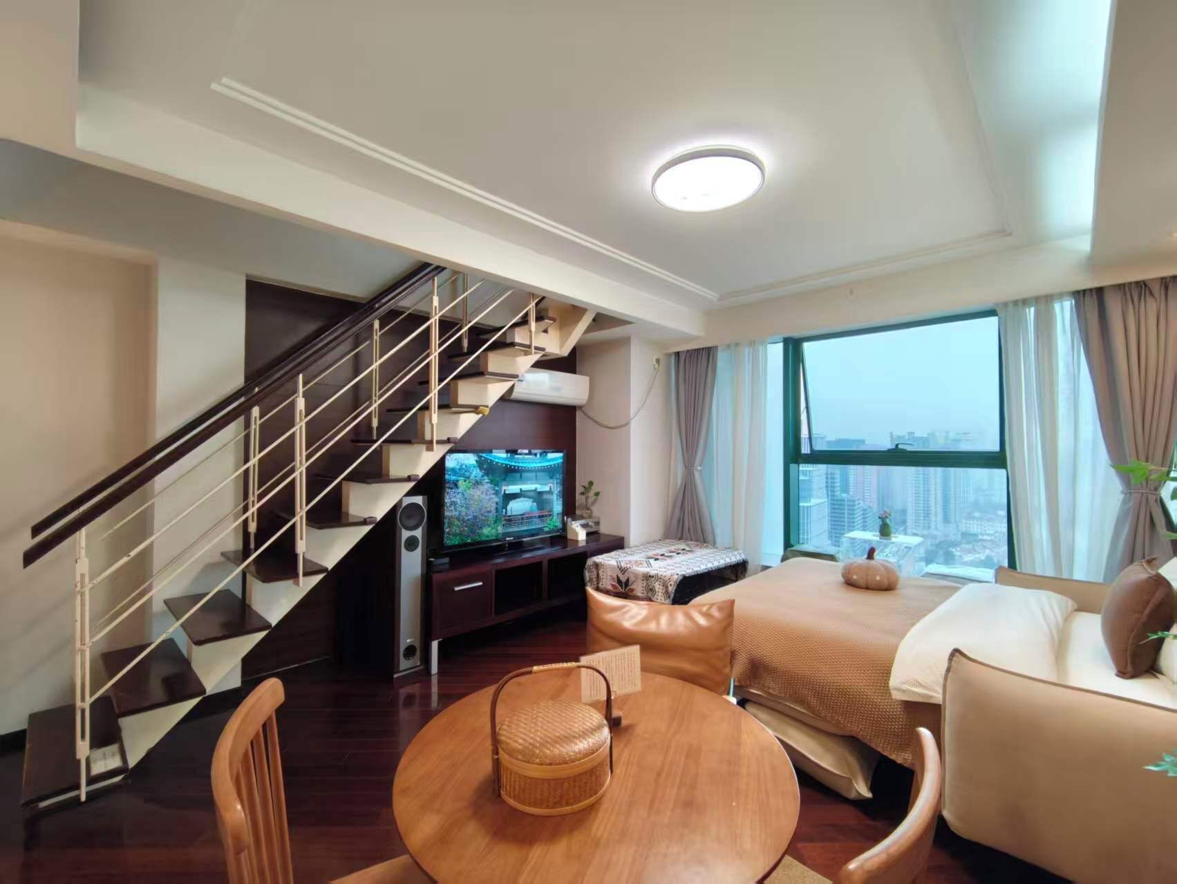 Grand Duplex, Bathtub, City View | In-room safe, desk, blackout curtains, iron/ironing board