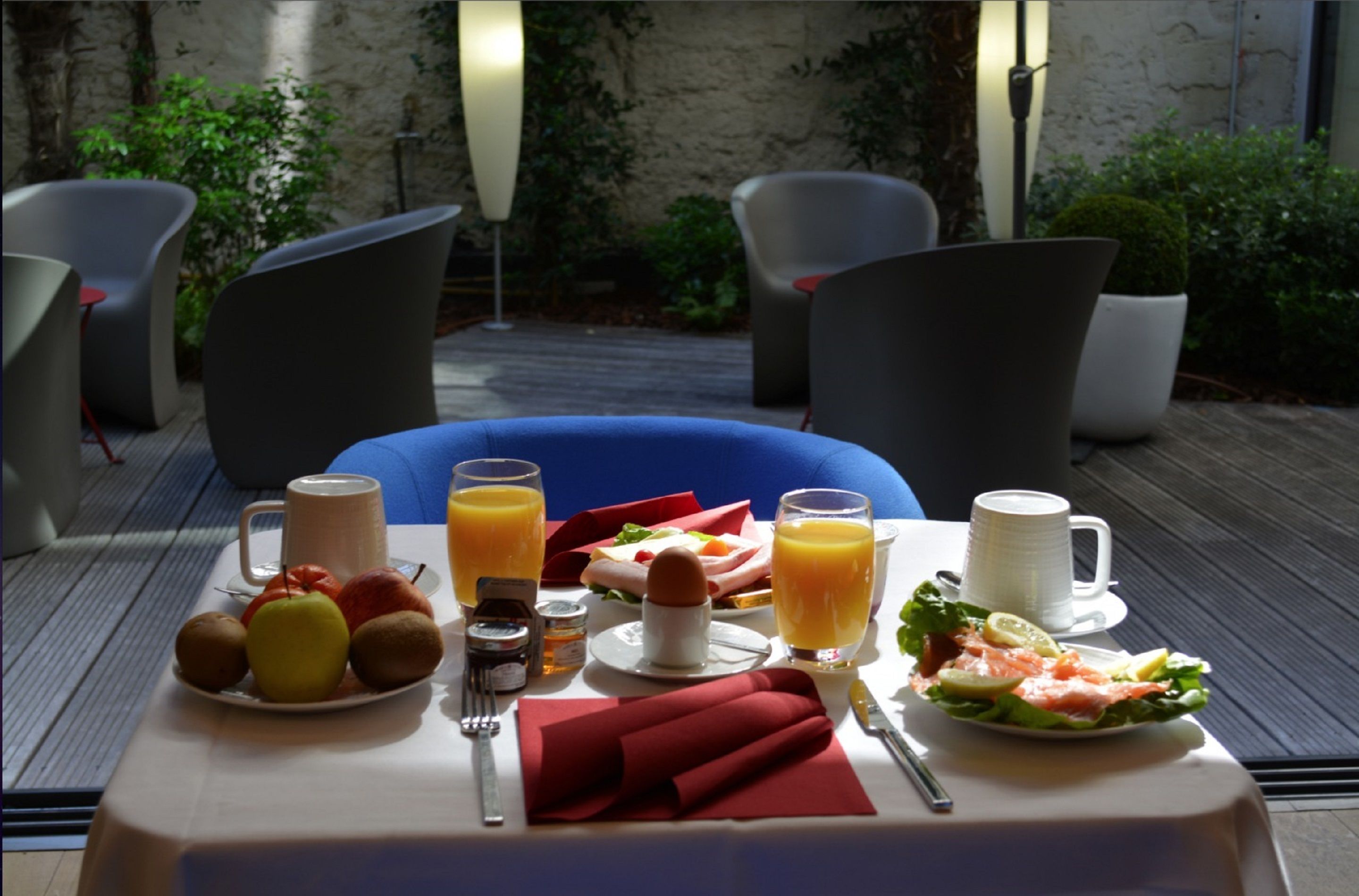 Se ofrece un desayuno bufé todos los días (por un coste adicional)