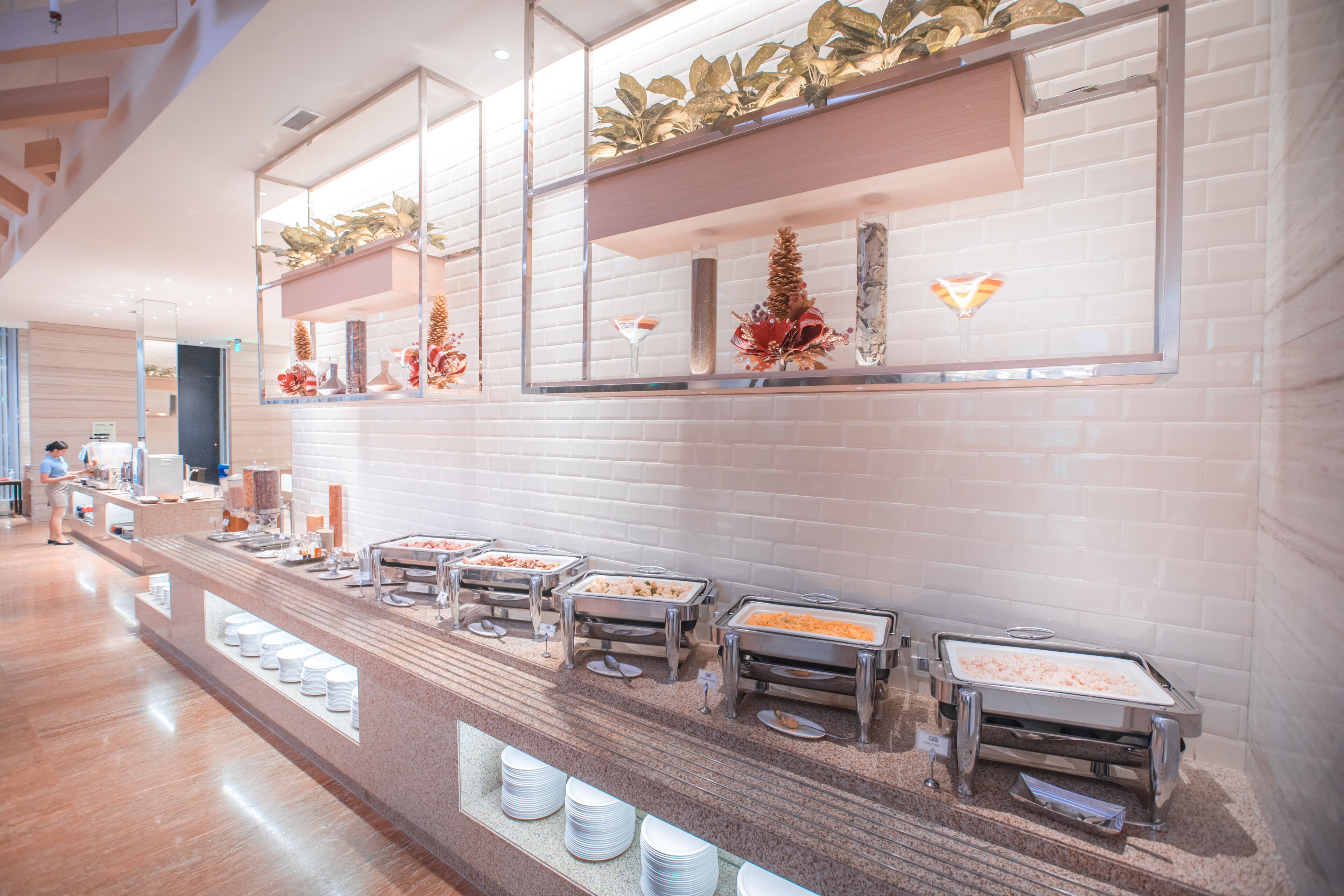 Breakfast, lunch, dinner served; Filipino cuisine 