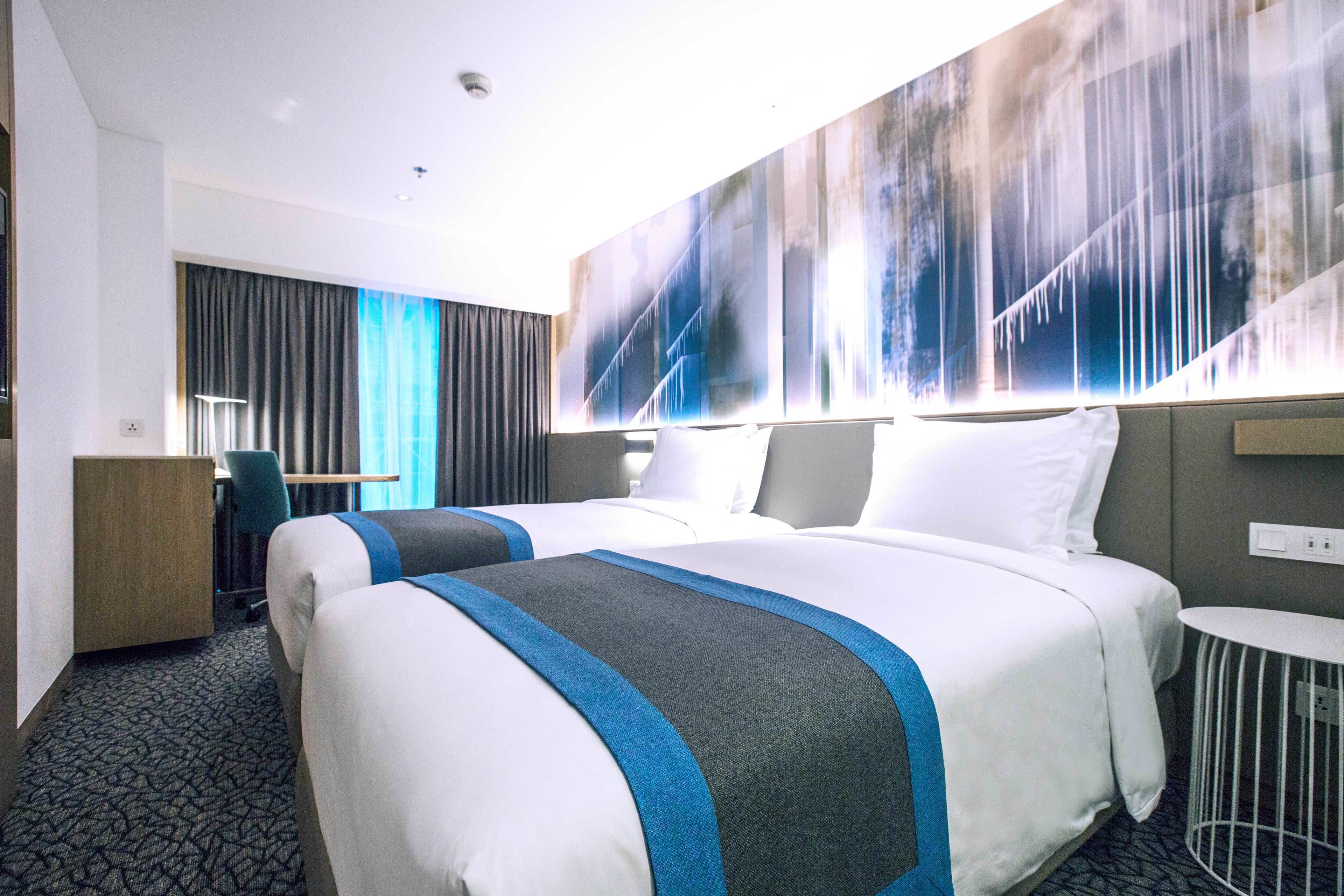 1 bedroom, in-room safe, desk, laptop workspace