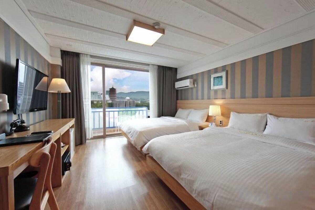 Premium bedding, down comforters, blackout drapes, WiFi (free)