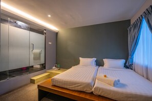 Premier Double or Twin Room, 2 Twin Beds | In-room safe, desk, laptop workspace, blackout drapes - Ryokan Chic Hotel (Petaling Jaya)
