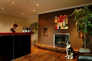Interior entrance - Emerald Spa Motor Inn (Rotorua)