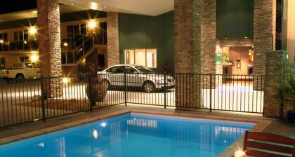 Emerald Spa Motor Inn