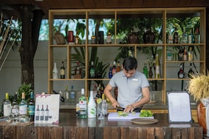 Poolbar