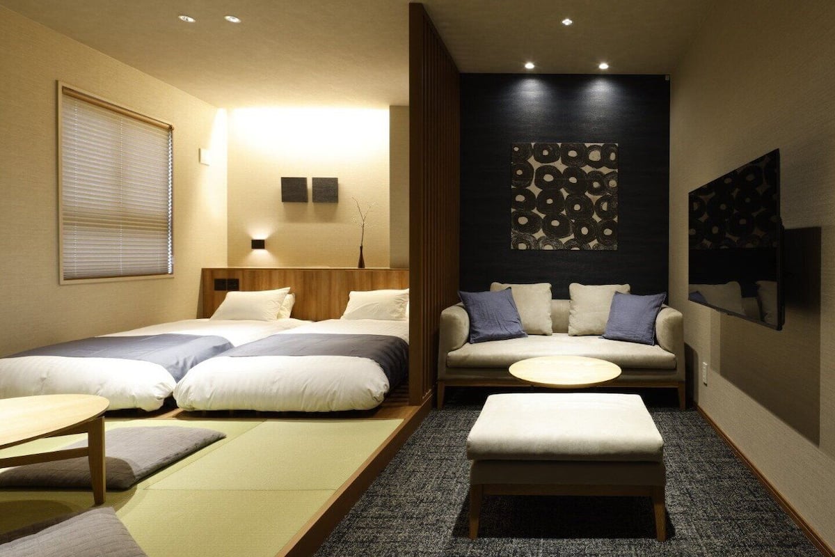 Escrivaninha, ferros/tábuas de passar roupa, Wi-Fi de cortesia