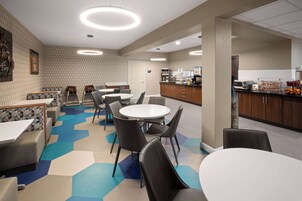 Café da manhã continental grátis todos os dias