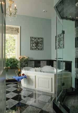 Oge Riverview Suite | Bathroom - Noble Inns (San Antonio)