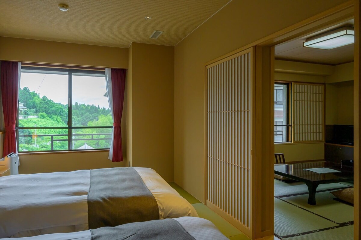 Cots/infant beds