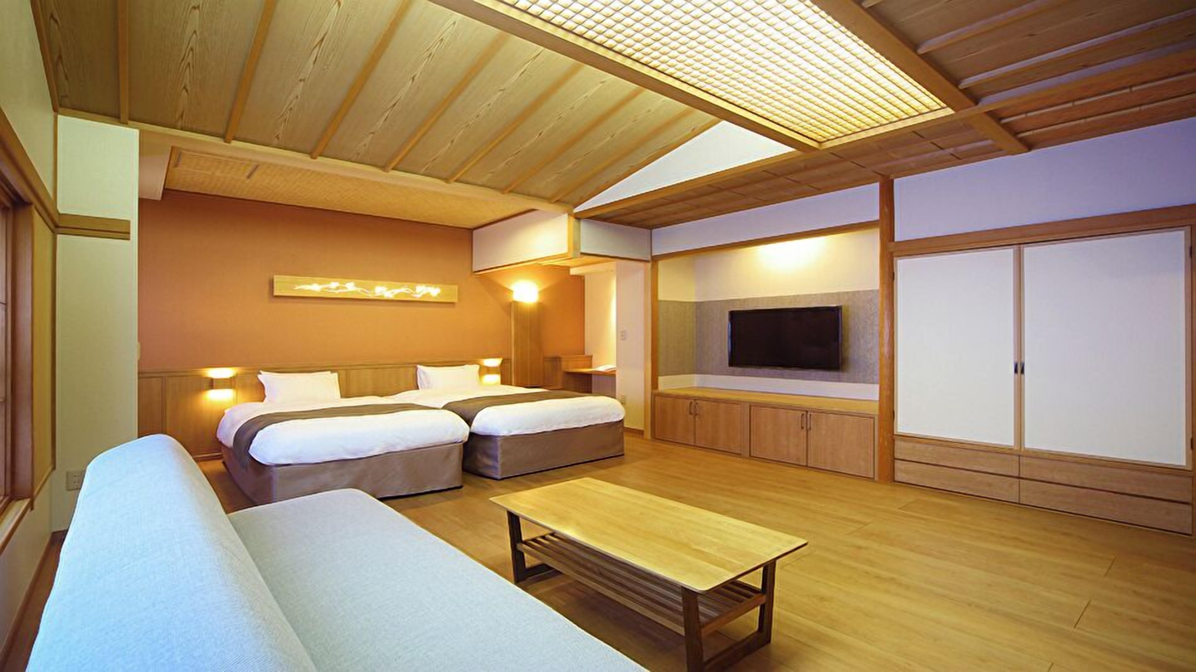 Cribs/infant beds