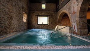 Couples treatment rooms, sauna, hot tub, Turkish bath, body treatments - Hotel Can Galvany Golf & Spa (Vallromanes)